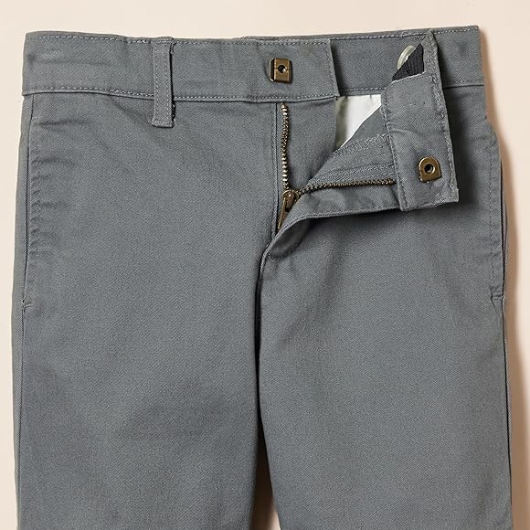 Amazon Essentials Fabric Pleated Bermuda Shorts (Wrinkle Resistant) Kids & Teens, 9YAER